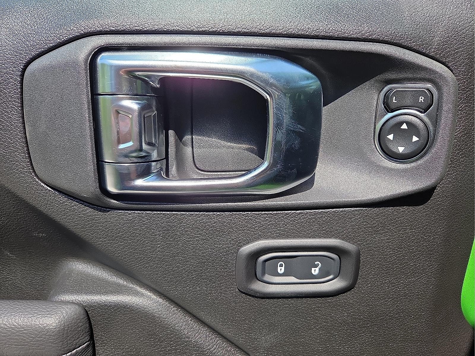 2025 Jeep Gladiator GLADIATOR MOJAVE 4X4