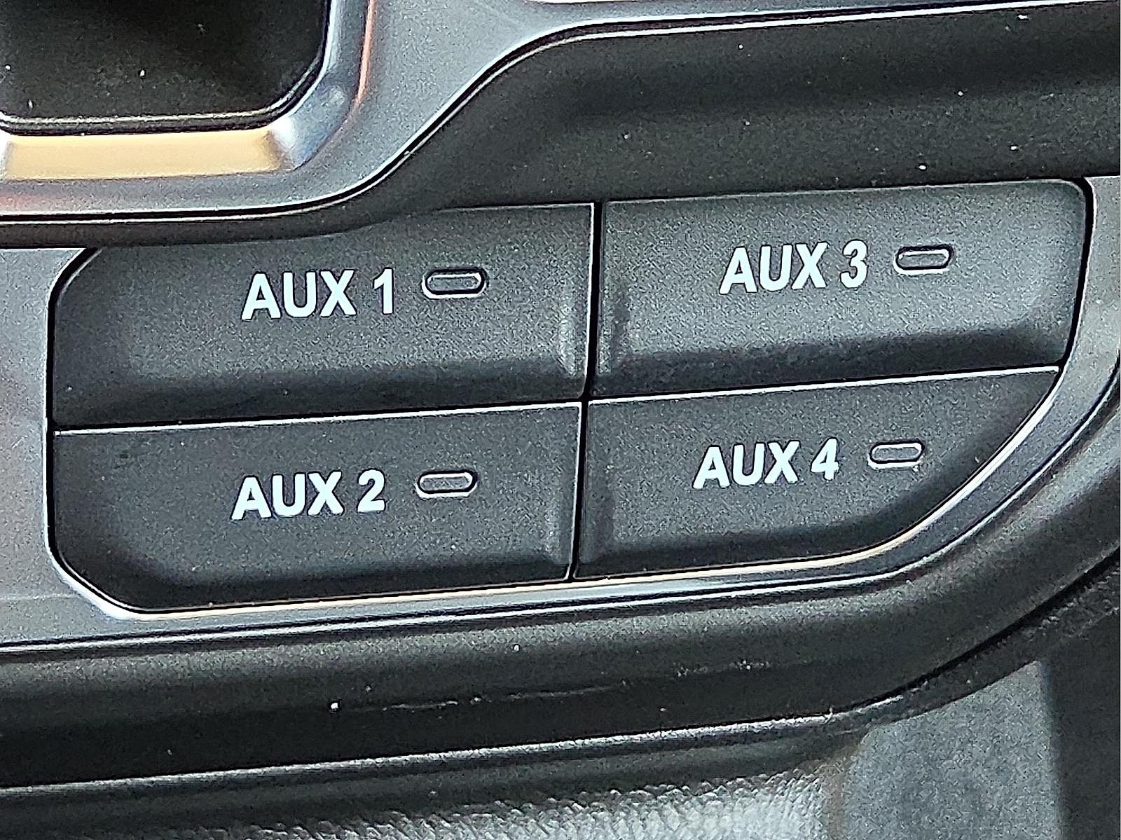 2025 Jeep Gladiator GLADIATOR MOJAVE 4X4