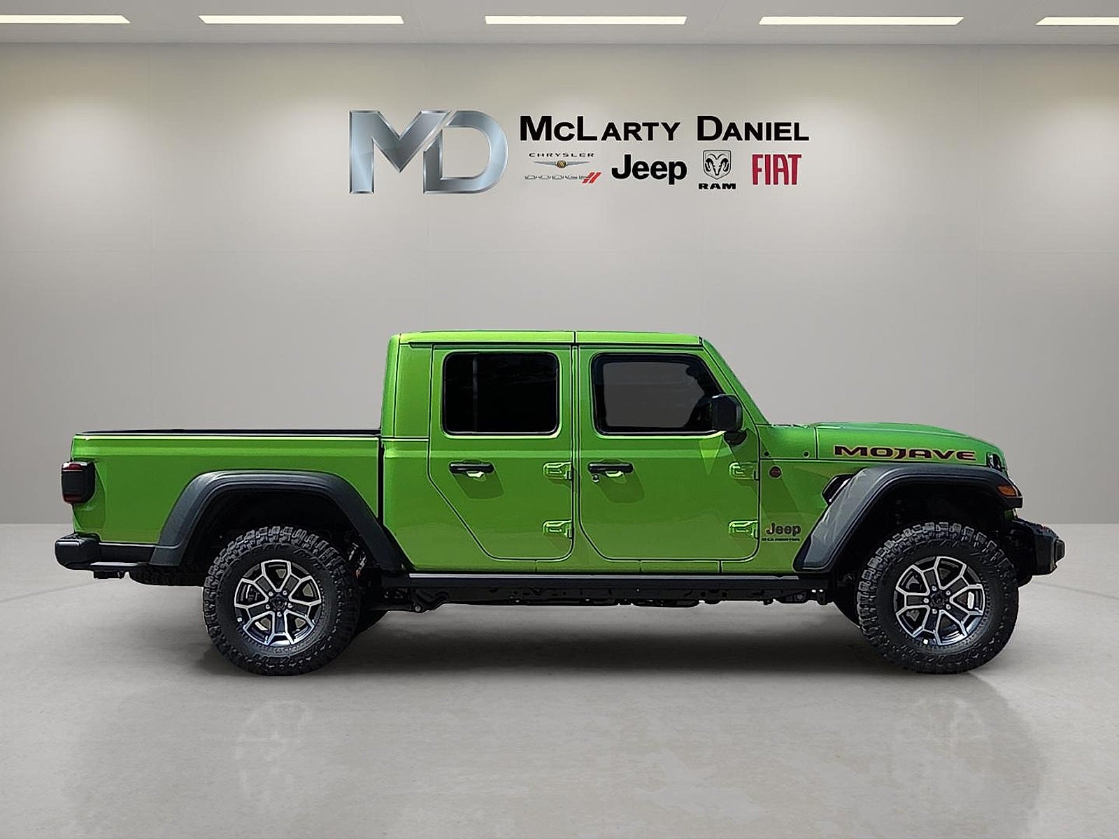 2025 Jeep Gladiator GLADIATOR MOJAVE 4X4