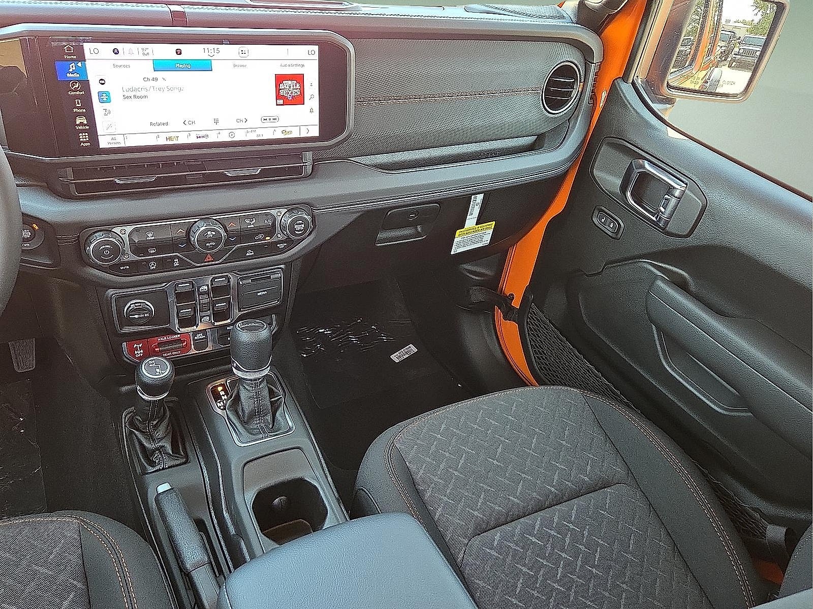 2025 Jeep Gladiator GLADIATOR MOJAVE 4X4