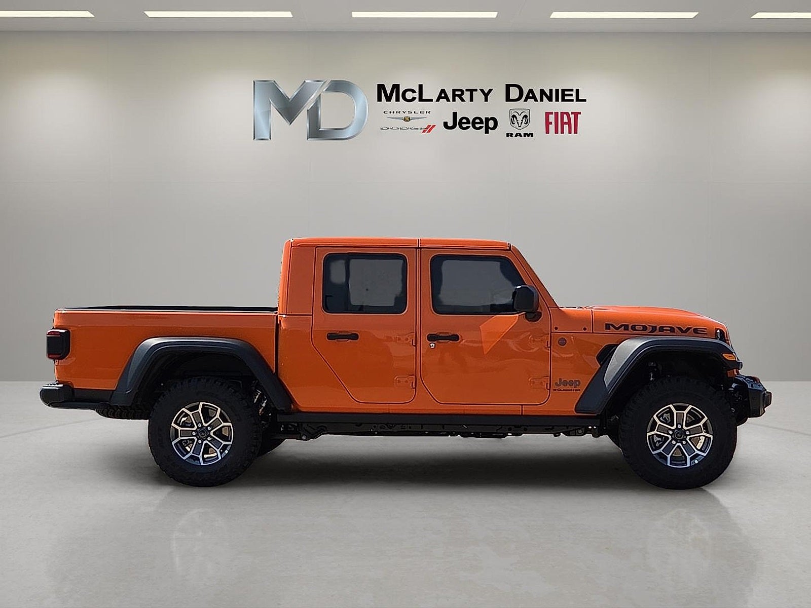 2025 Jeep Gladiator GLADIATOR MOJAVE 4X4