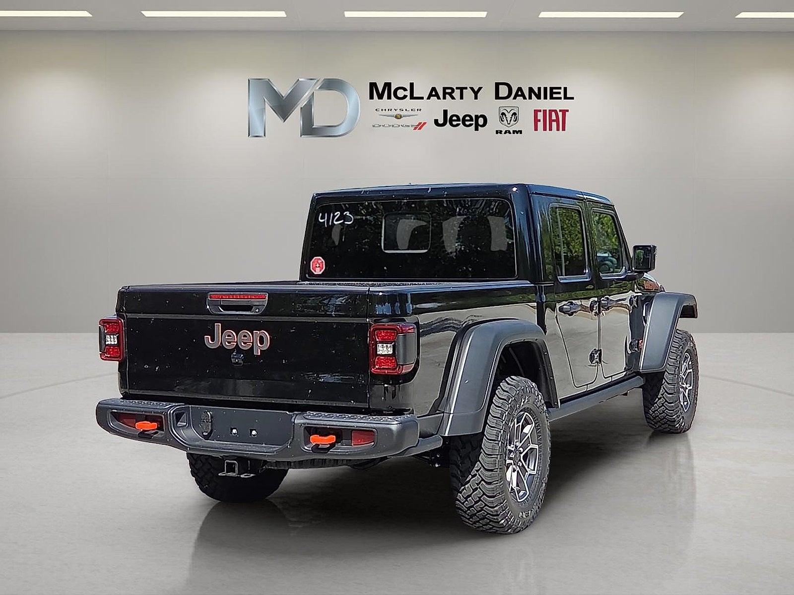 2025 Jeep Gladiator GLADIATOR MOJAVE 4X4