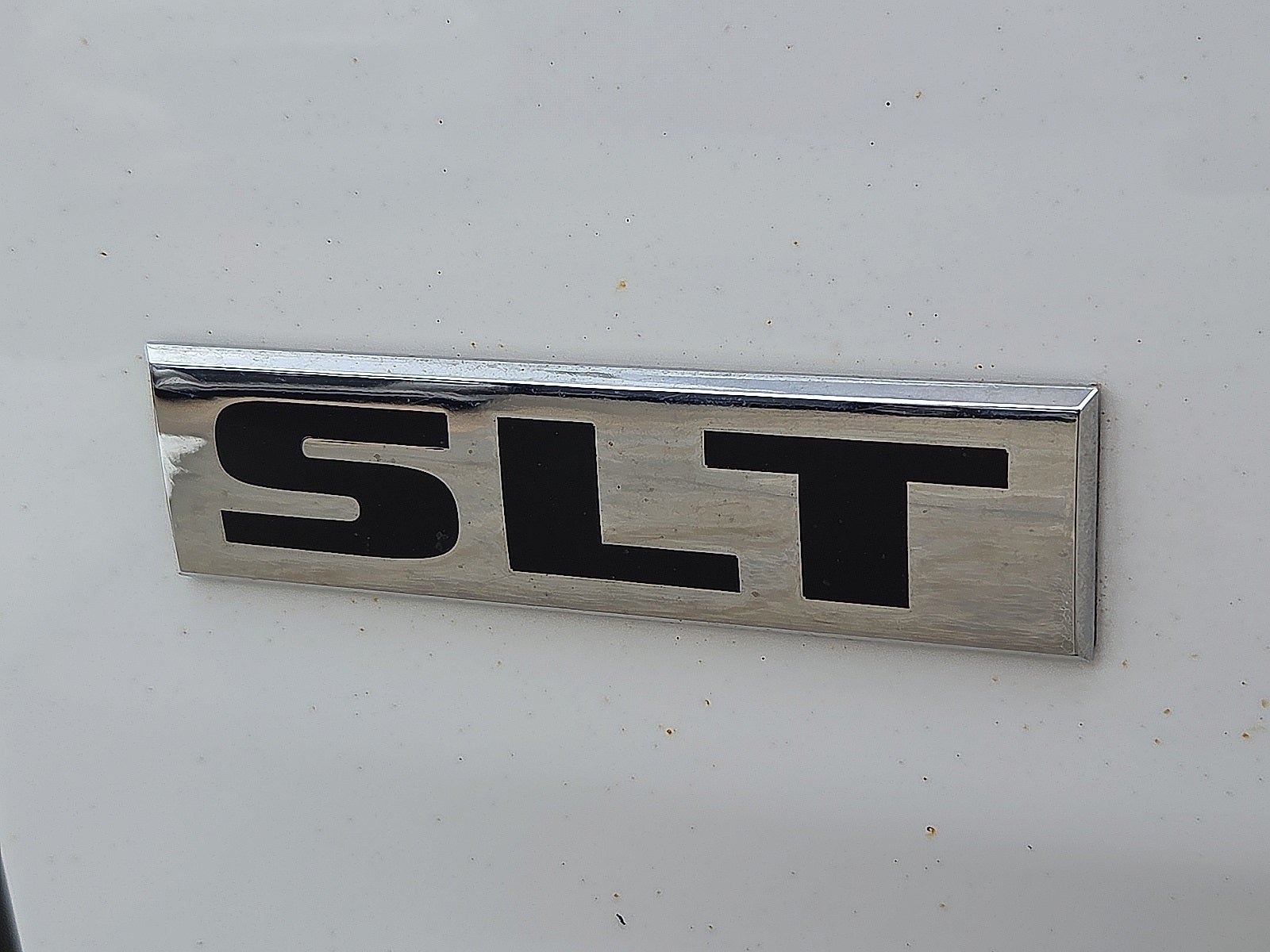 2023 RAM 1500 Classic SLT Crew Cab 4x2 5'7' Box