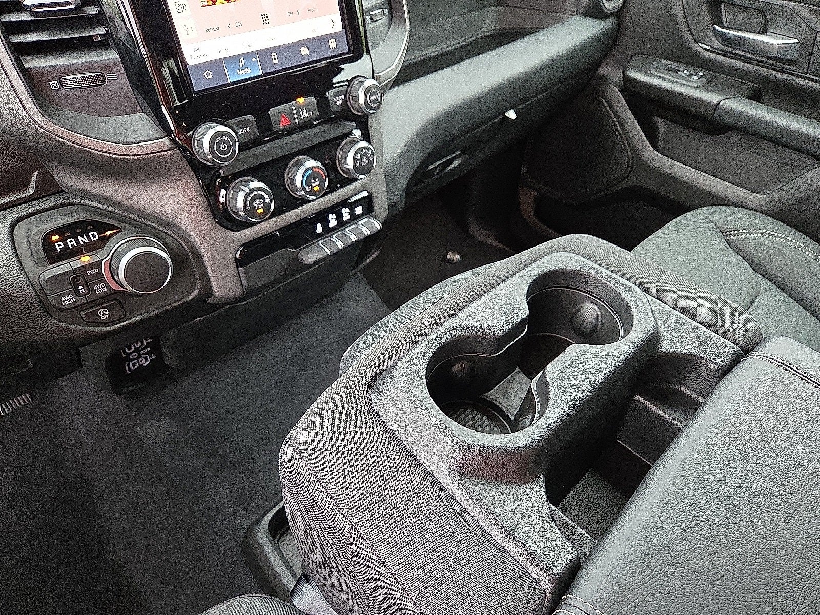 2025 RAM Ram 1500 RAM 1500 TRADESMAN CREW CAB 4X4 5'7' BOX