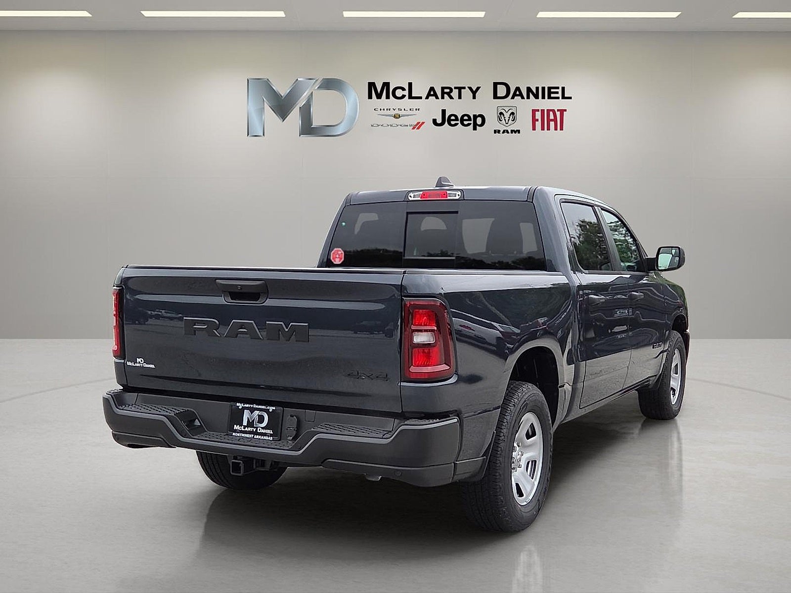 2025 RAM Ram 1500 RAM 1500 TRADESMAN CREW CAB 4X4 5'7' BOX
