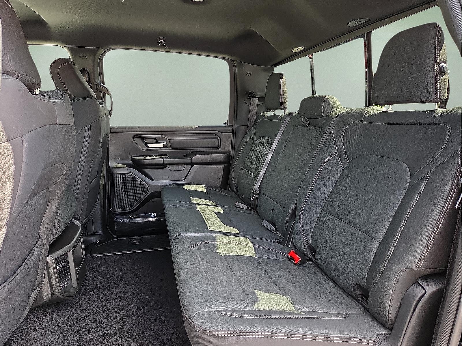 2025 RAM Ram 1500 RAM 1500 TRADESMAN CREW CAB 4X4 5'7' BOX