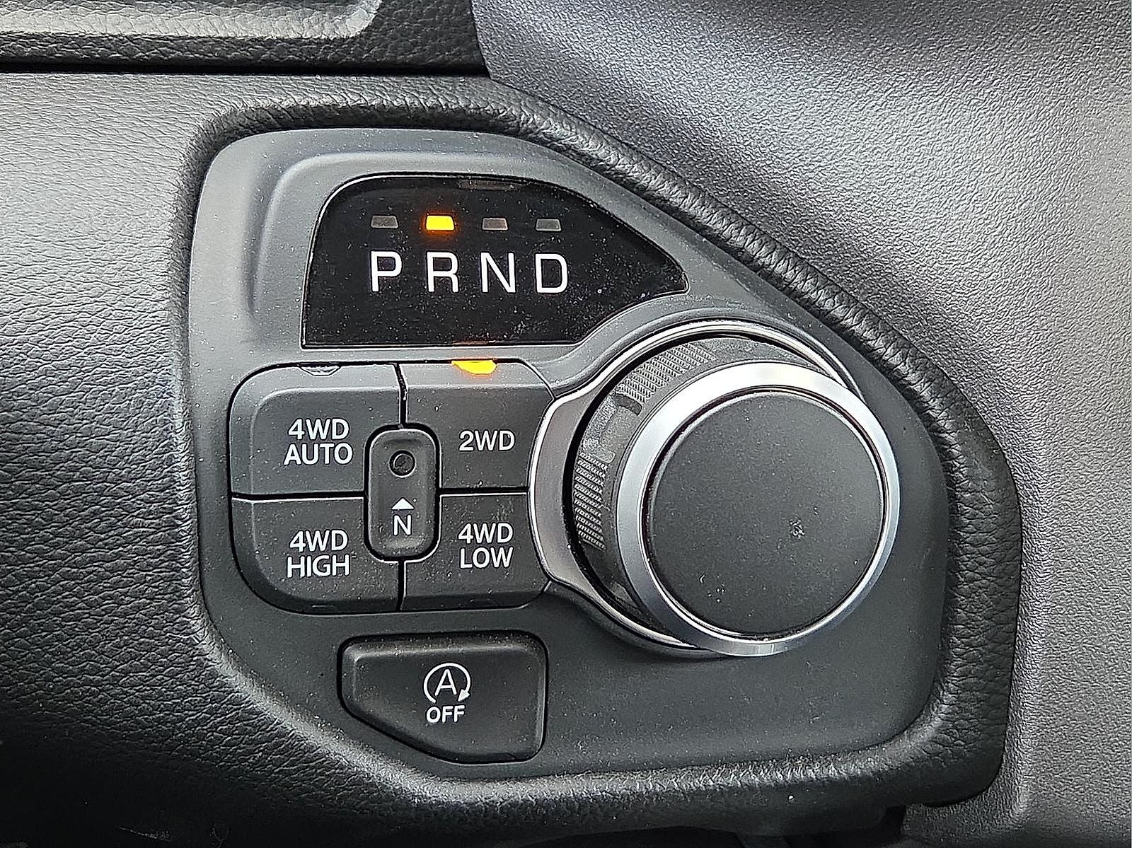 2025 RAM Ram 1500 RAM 1500 BIG HORN CREW CAB 4X4 5'7' BOX