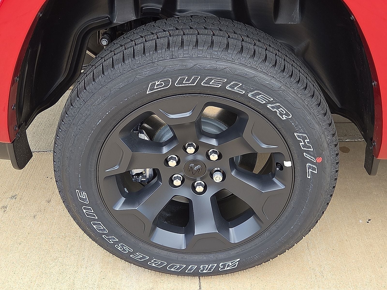 2026 RAM Ram 1500 RAM 1500 LONE STAR CREW CAB 4X4 5'7' BOX