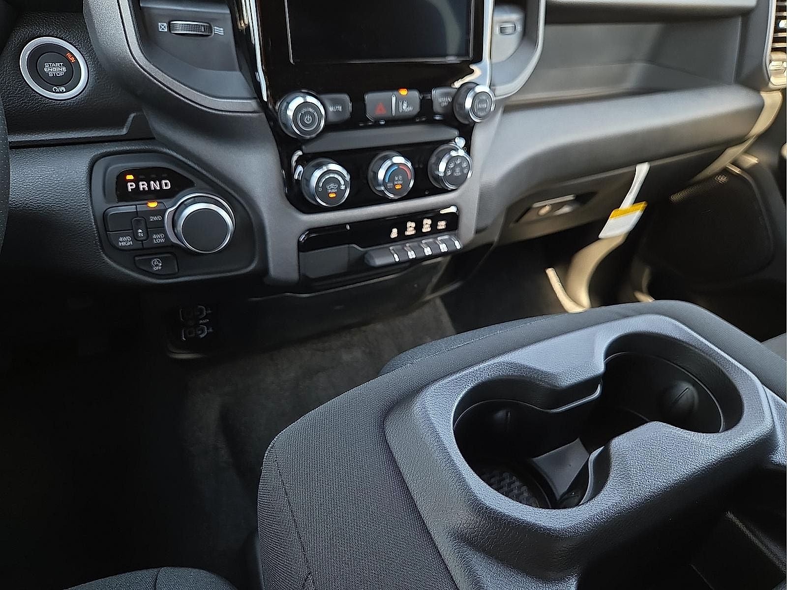 2026 RAM 1500 RAM 1500 TRADESMAN CREW CAB 4X4 5'7' BOX