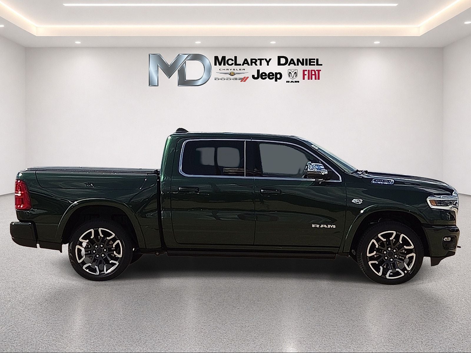 2027 RAM 1500 RAM 1500 LIMITED LONGHORN CREW CAB 4X4 5'7' BOX
