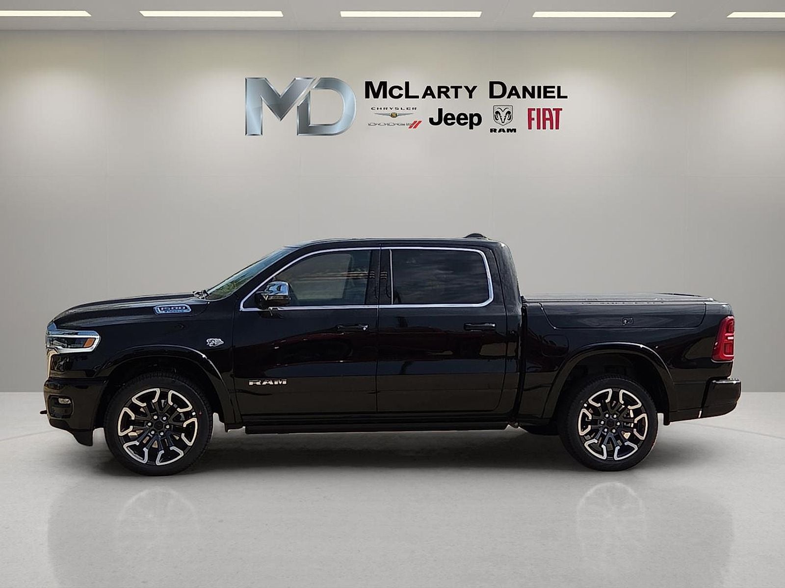 2027 RAM 1500 RAM 1500 LIMITED LONGHORN CREW CAB 4X4 5'7' BOX