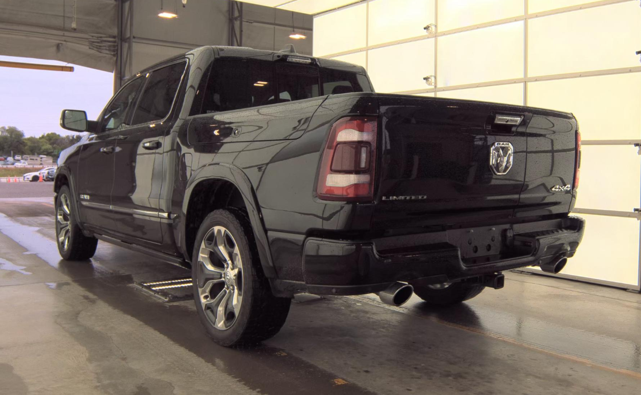 2021 RAM 1500 Limited Crew Cab 4x4 5'7' Box