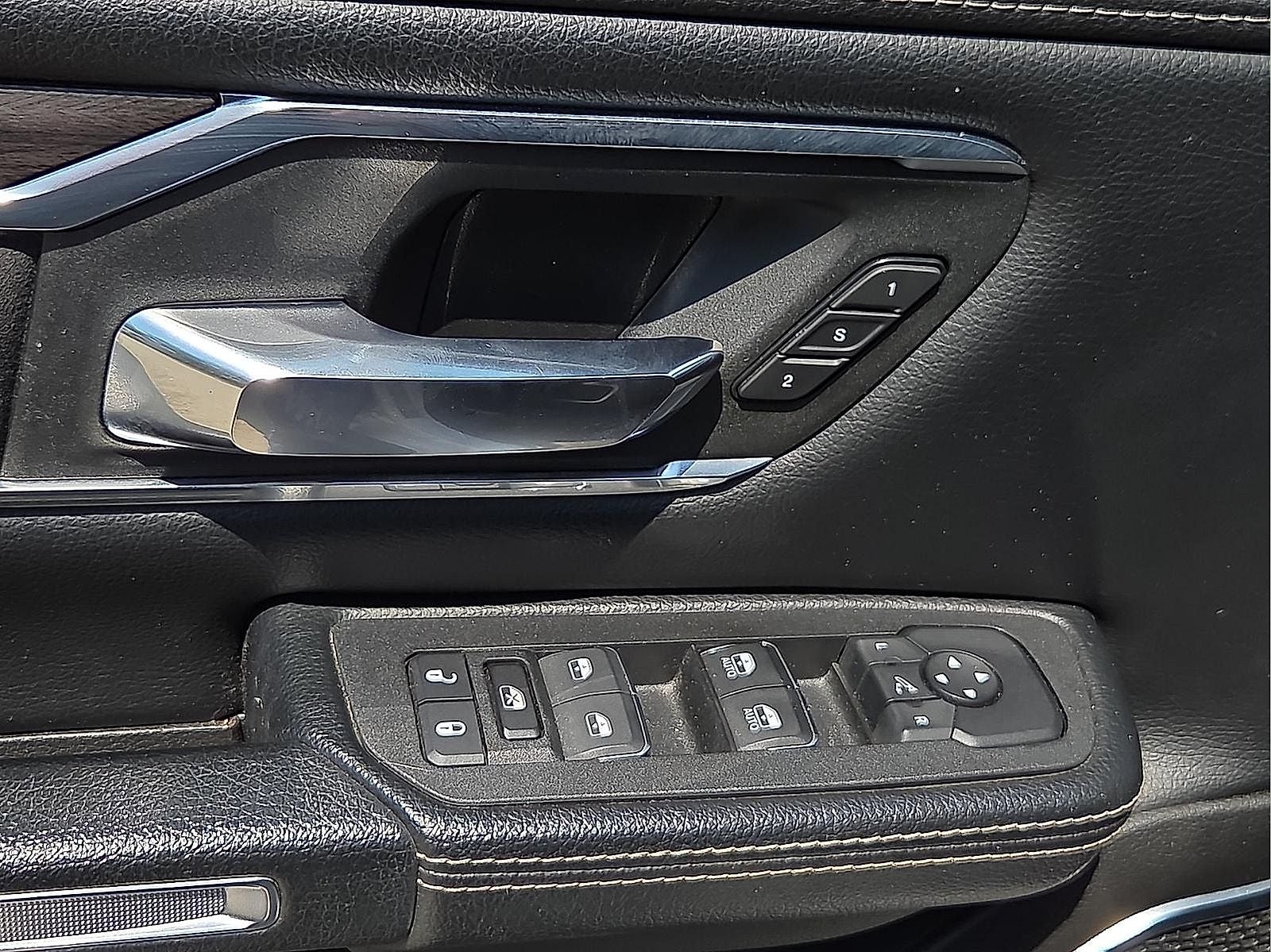 2025 RAM 1500 Laramie Crew Cab 4x4 5'7' Box