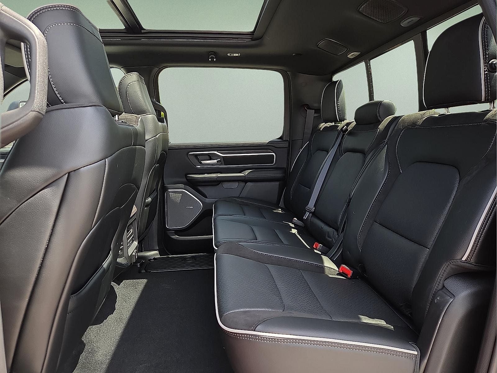2027 RAM 1500 RAM 1500 LARAMIE CREW CAB 4X4 5'7' BOX