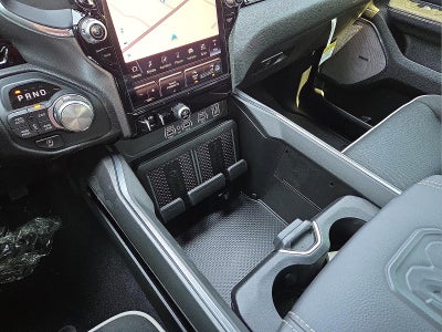 2025 RAM 1500 Laramie Crew Cab 4x4 5'7' Box