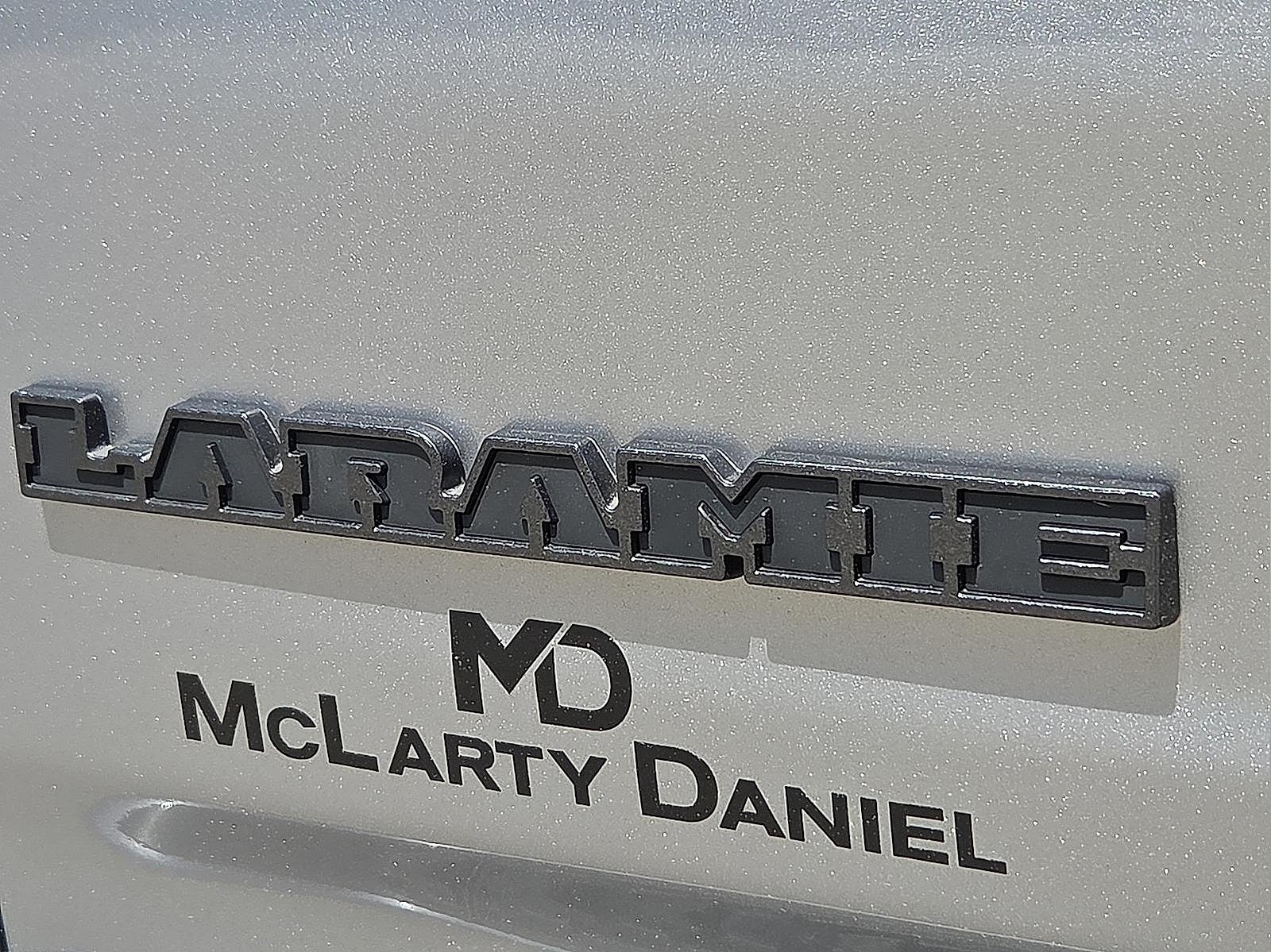 2025 RAM 1500 Laramie Crew Cab 4x4 5'7' Box