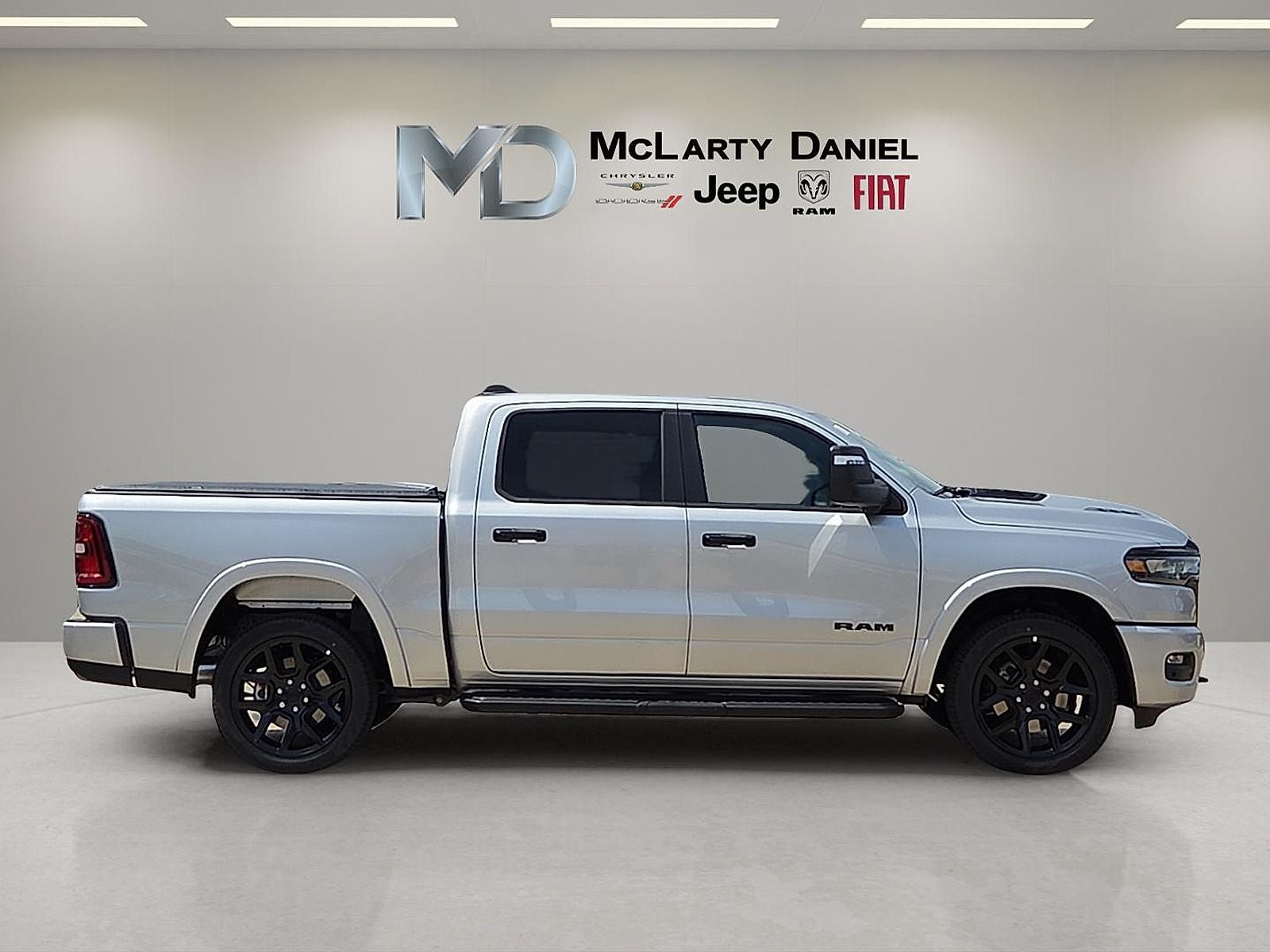 2027 RAM 1500 RAM 1500 LARAMIE CREW CAB 4X4 5'7' BOX