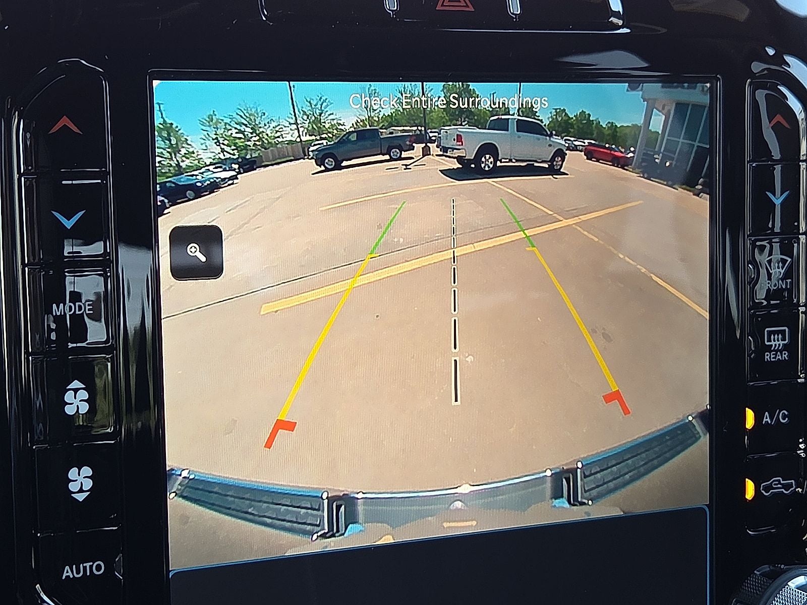 2023 RAM 1500 Laramie Crew Cab 4x4 5'7' Box