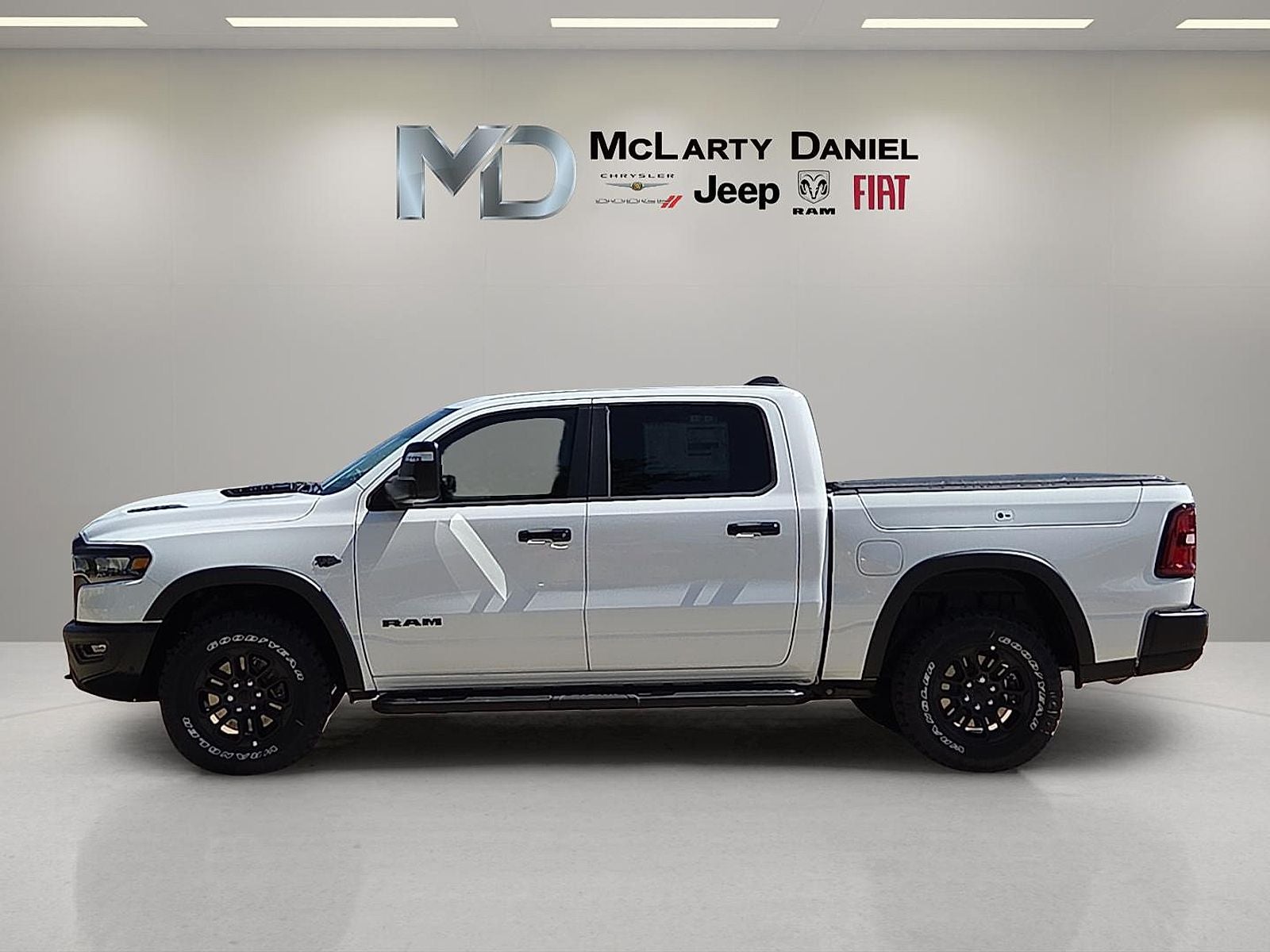 2027 RAM 1500 RAM 1500 REBEL CREW CAB 4X4 5'7' BOX