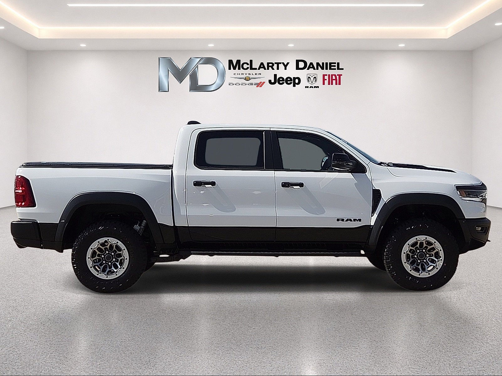 2027 RAM 1500 RAM 1500 RHO CREW CAB 4X4 5'7' BOX