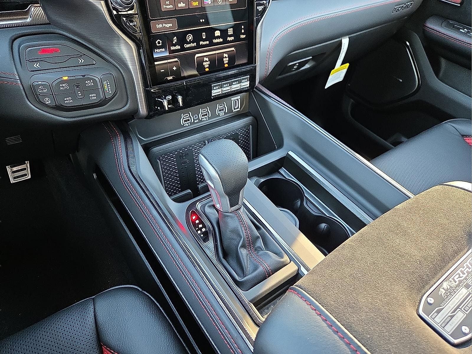 2026 RAM Ram 1500 RAM 1500 RHO CREW CAB 4X4 5'7' BOX