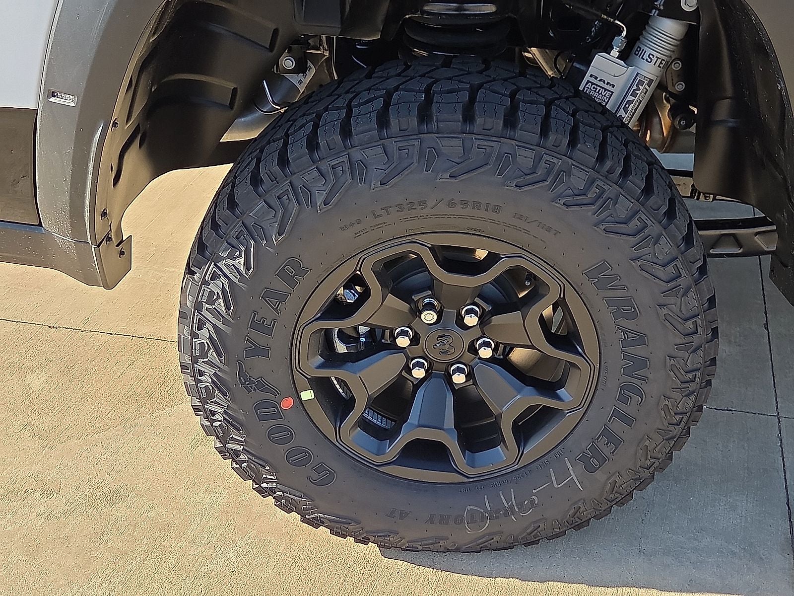 2026 RAM Ram 1500 RAM 1500 RHO CREW CAB 4X4 5'7' BOX