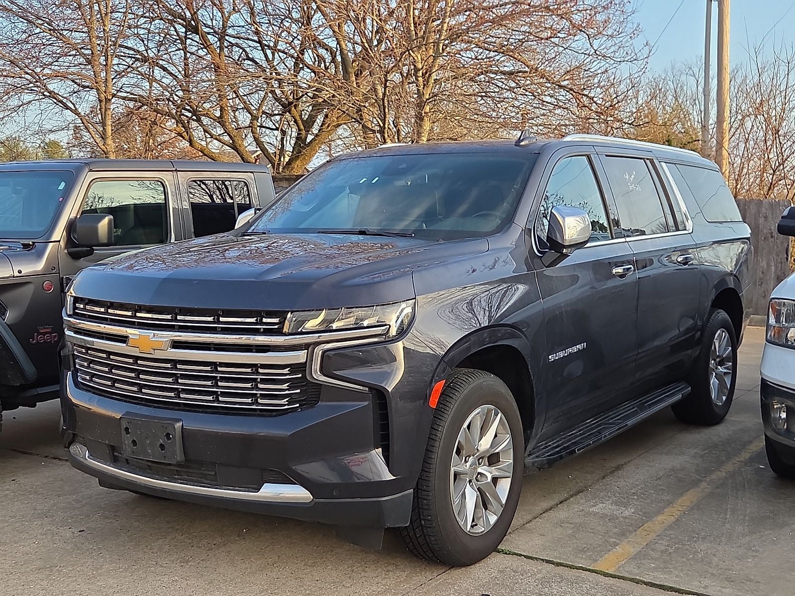 2023 Chevrolet Suburban 4WD Premier