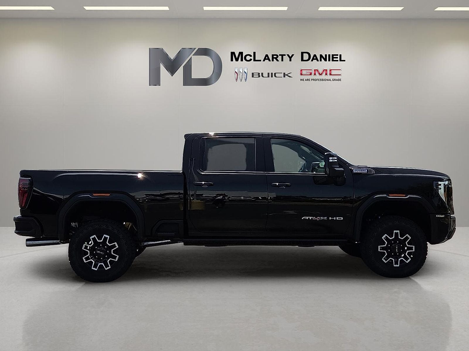 2025 GMC Sierra 2500HD AT4X