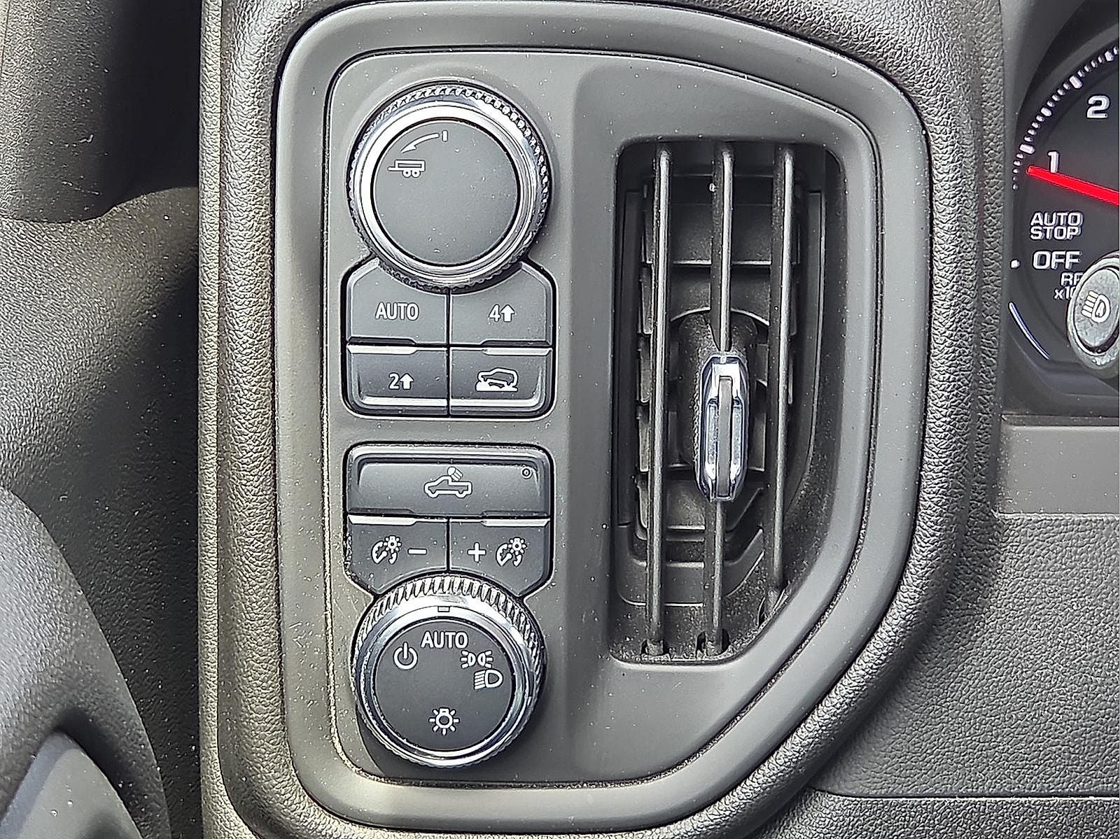 2023 GMC Sierra 1500 4WD Crew Cab Short Box Pro