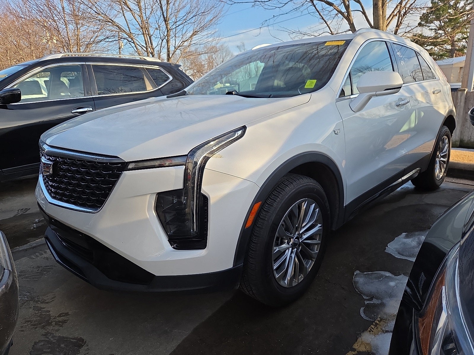 2024 Cadillac XT4 AWD Premium Luxury