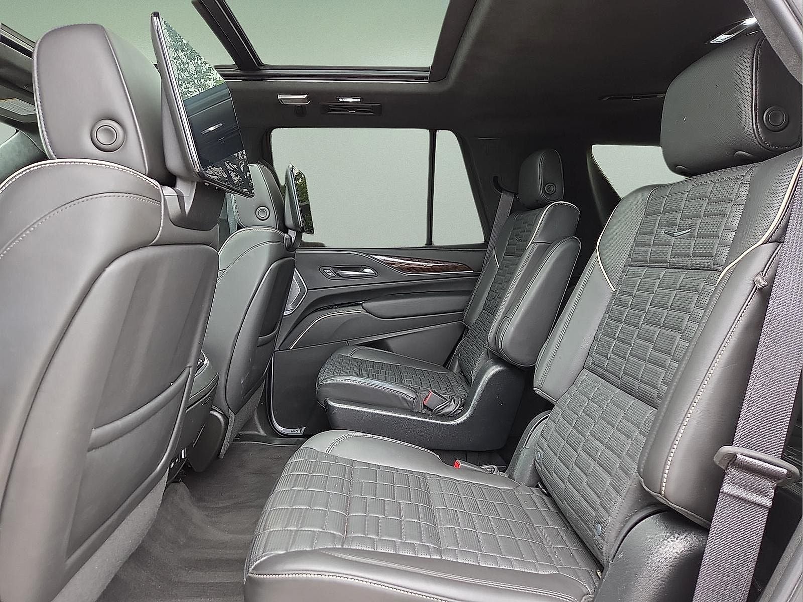 2023 Cadillac Escalade 4WD Sport Platinum