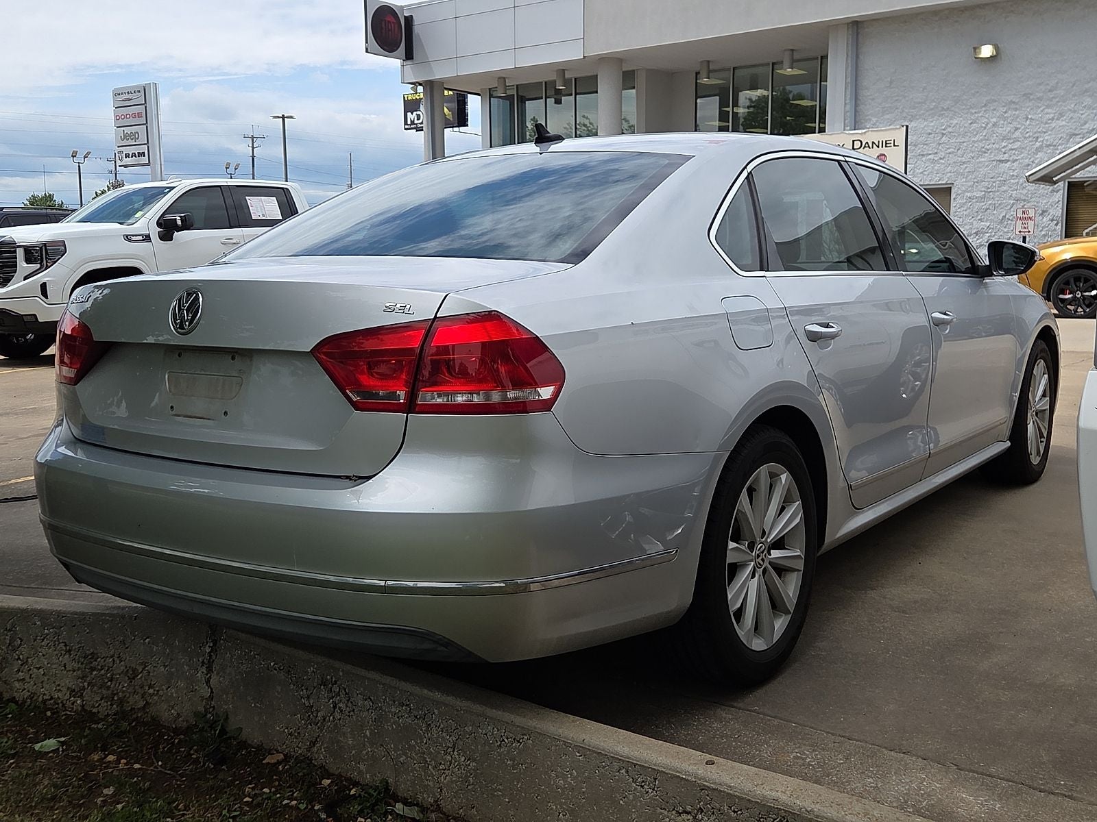 2012 Volkswagen Passat 2.5L SEL