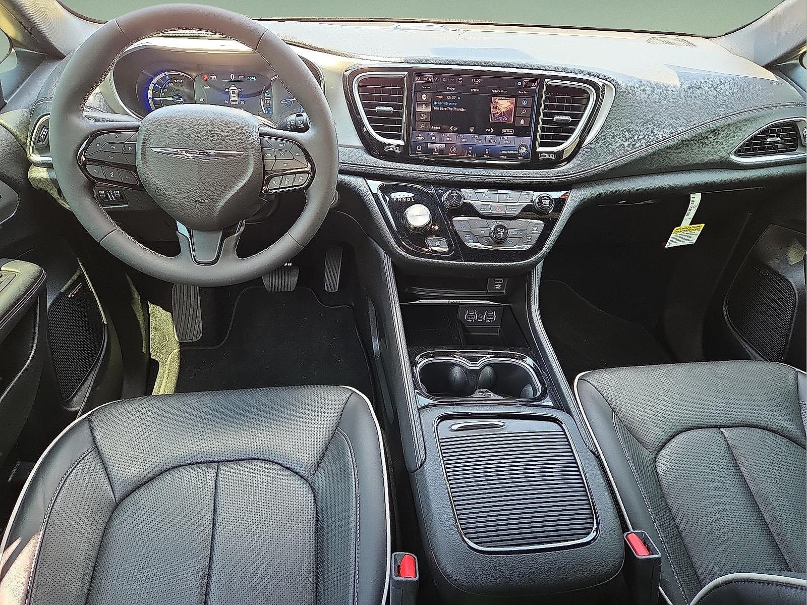 2024 Chrysler Pacifica Hybrid PACIFICA PLUG-IN HYBRID PREMIUM S APPEARANCE