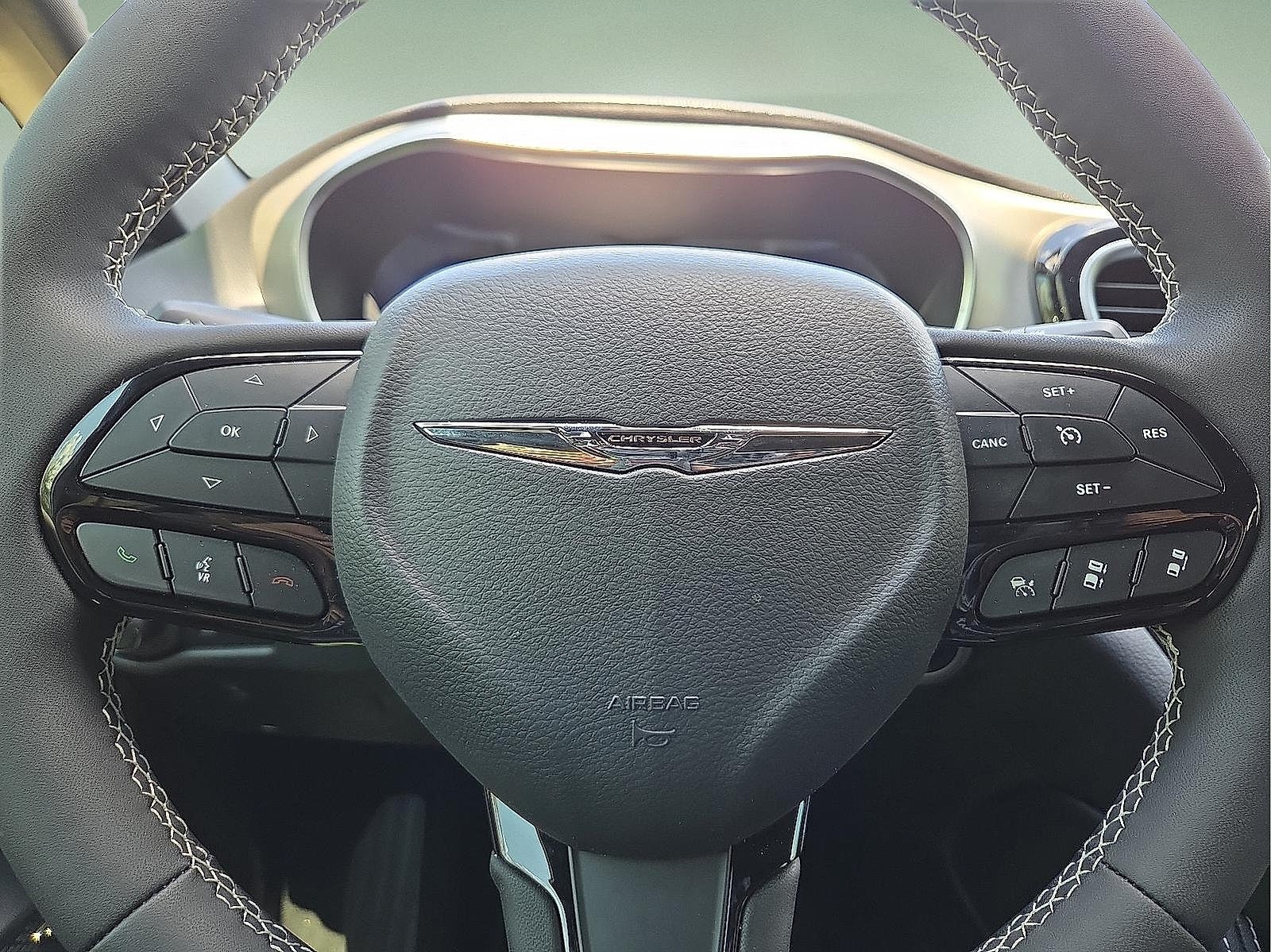 2024 Chrysler Pacifica Hybrid PACIFICA PLUG-IN HYBRID PREMIUM S APPEARANCE