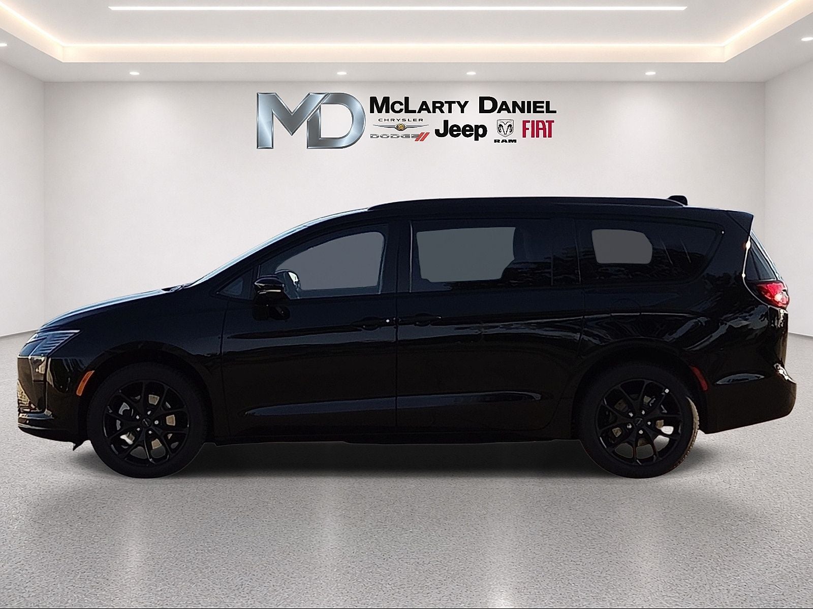 2027 Chrysler Pacifica PACIFICA LIMITED AWD