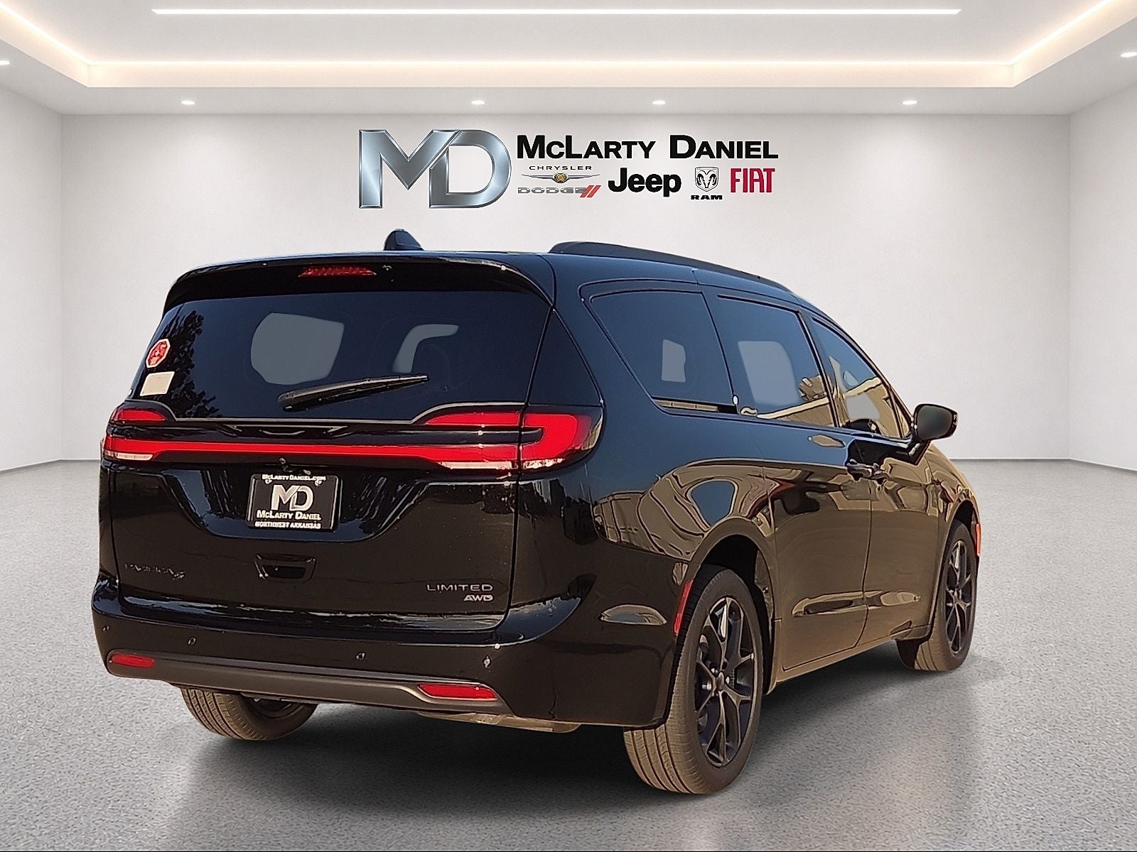 2027 Chrysler Pacifica PACIFICA LIMITED AWD