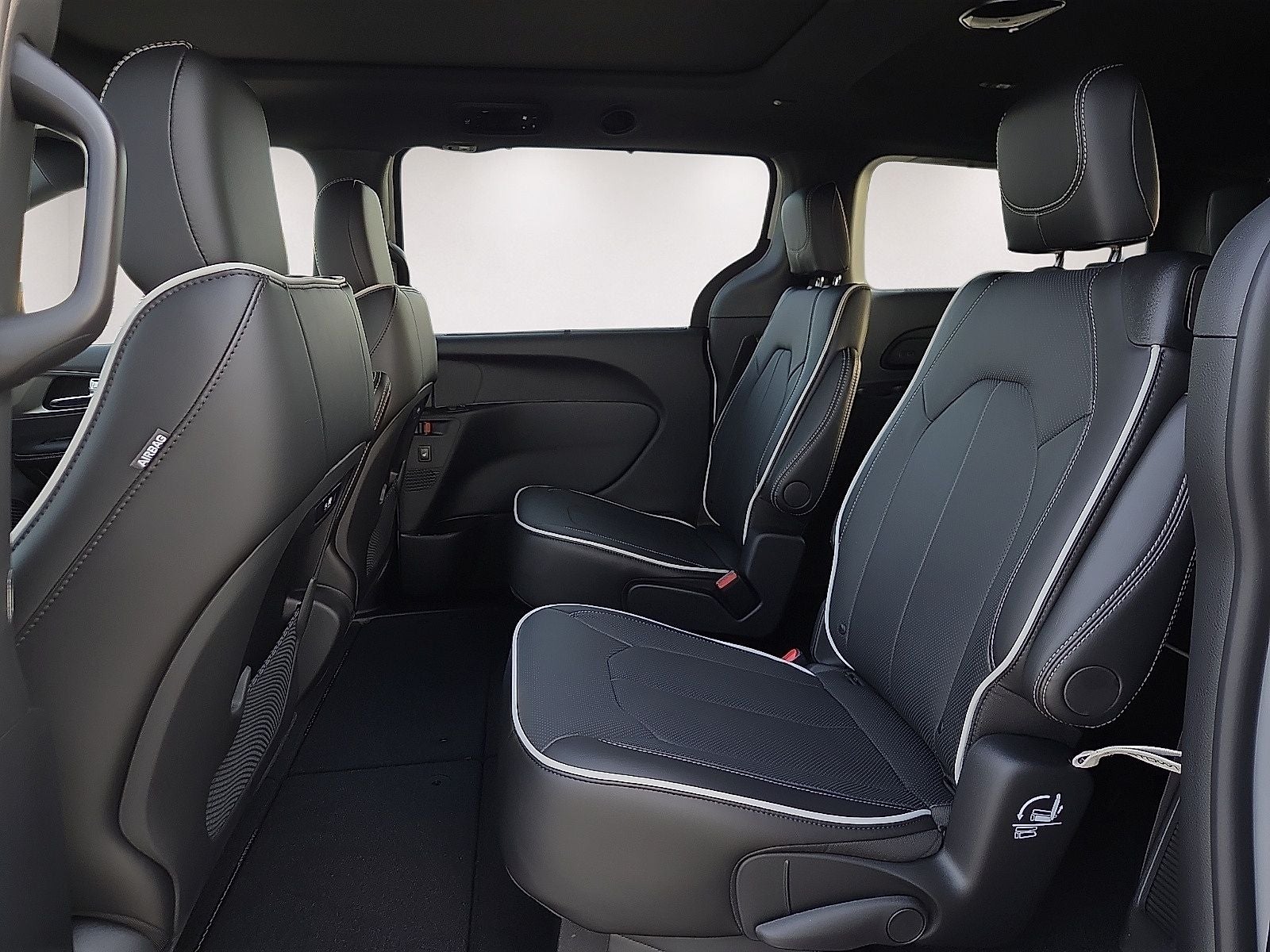 2027 Chrysler Pacifica PACIFICA LIMITED AWD