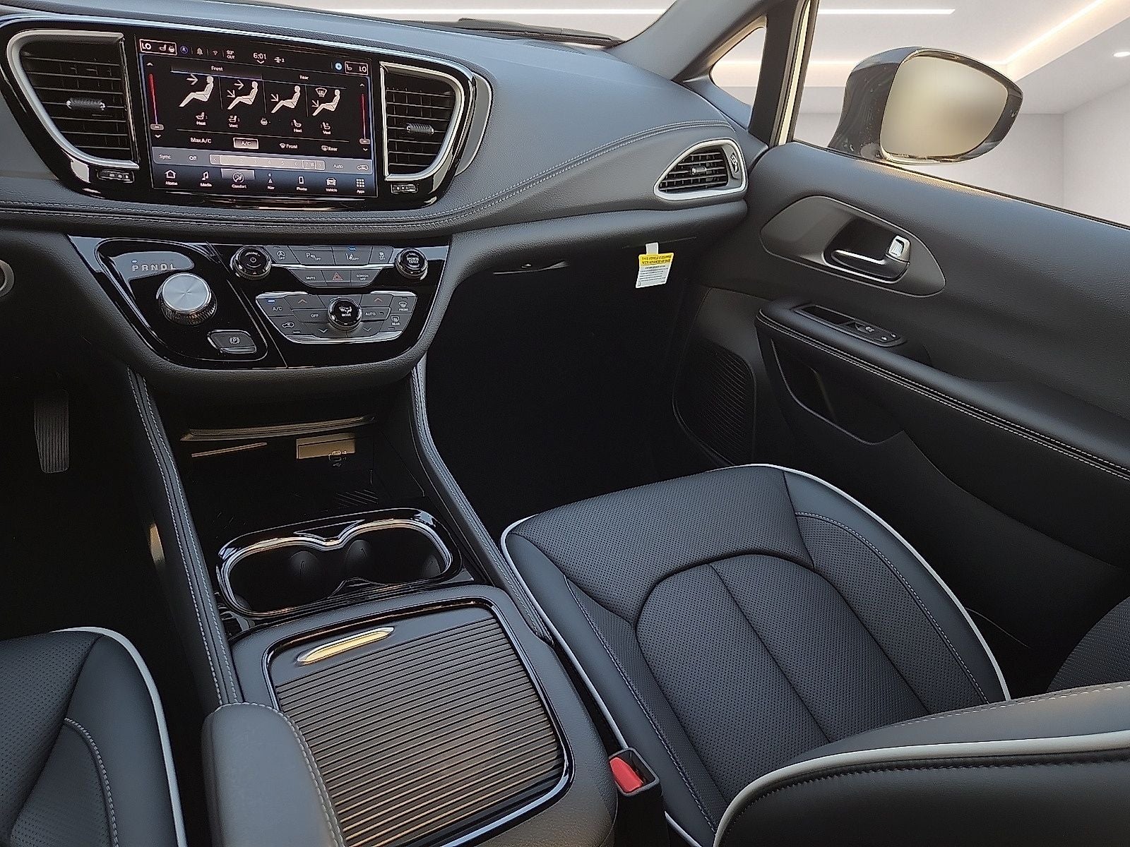 2027 Chrysler Pacifica PACIFICA LIMITED AWD