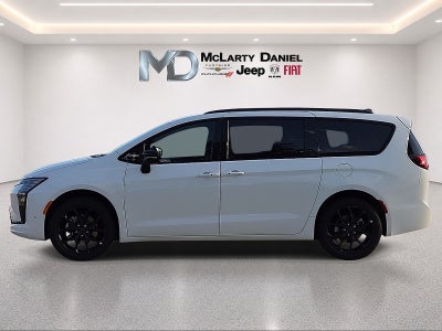 2027 Chrysler Pacifica PACIFICA LIMITED AWD