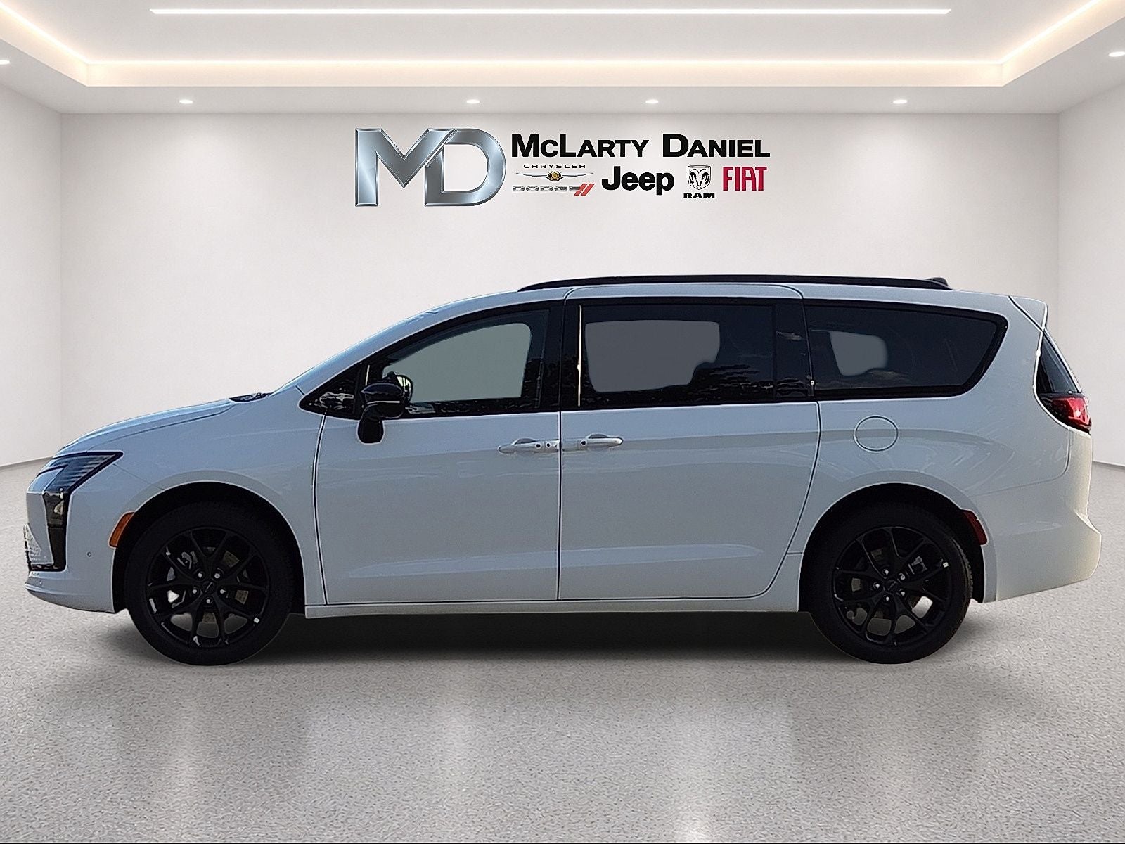 2027 Chrysler Pacifica PACIFICA LIMITED AWD