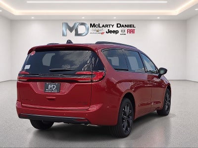 2027 Chrysler Pacifica PACIFICA LIMITED AWD