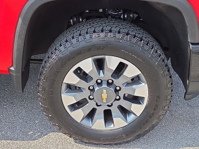 2024 Chevrolet Silverado 2500HD 4WD Crew Cab Standard Bed Custom