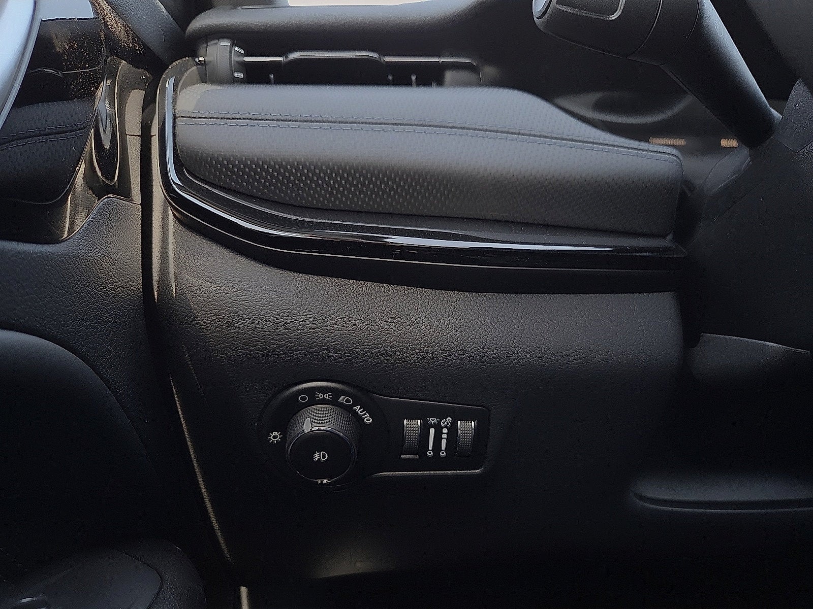 2027 Jeep Compass COMPASS LATITUDE ALTITUDE 4X4