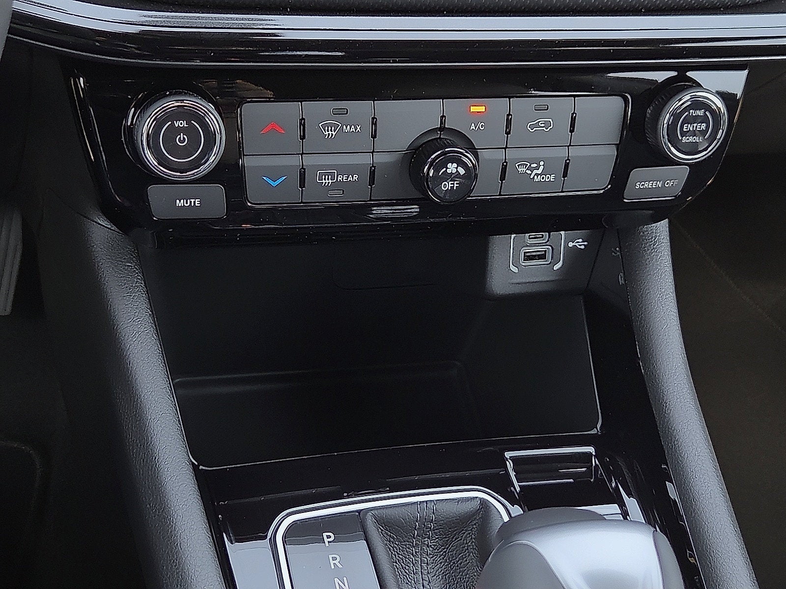 2027 Jeep Compass COMPASS LATITUDE ALTITUDE 4X4