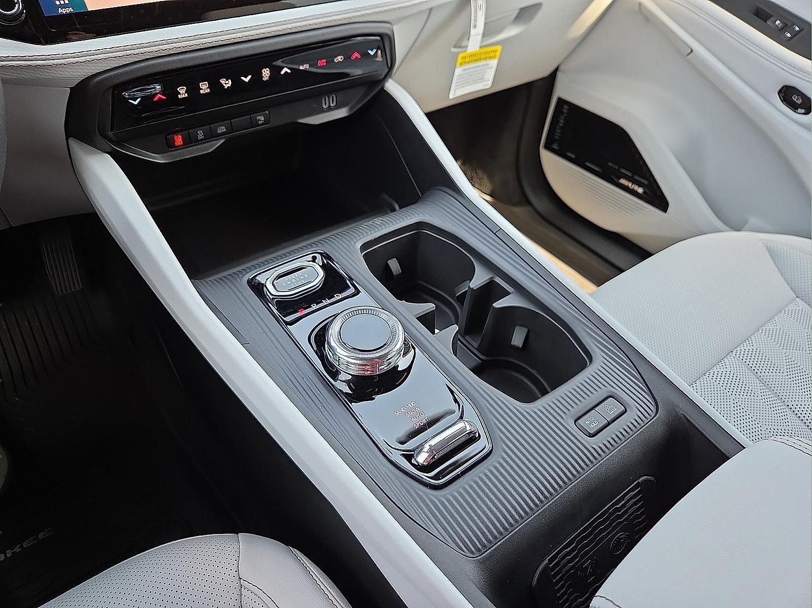 2026 Jeep Cherokee CHEROKEE OVERLAND 4X4