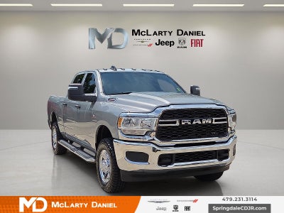 2024 RAM 3500 Tradesman Crew Cab 4x4 6'4' Box