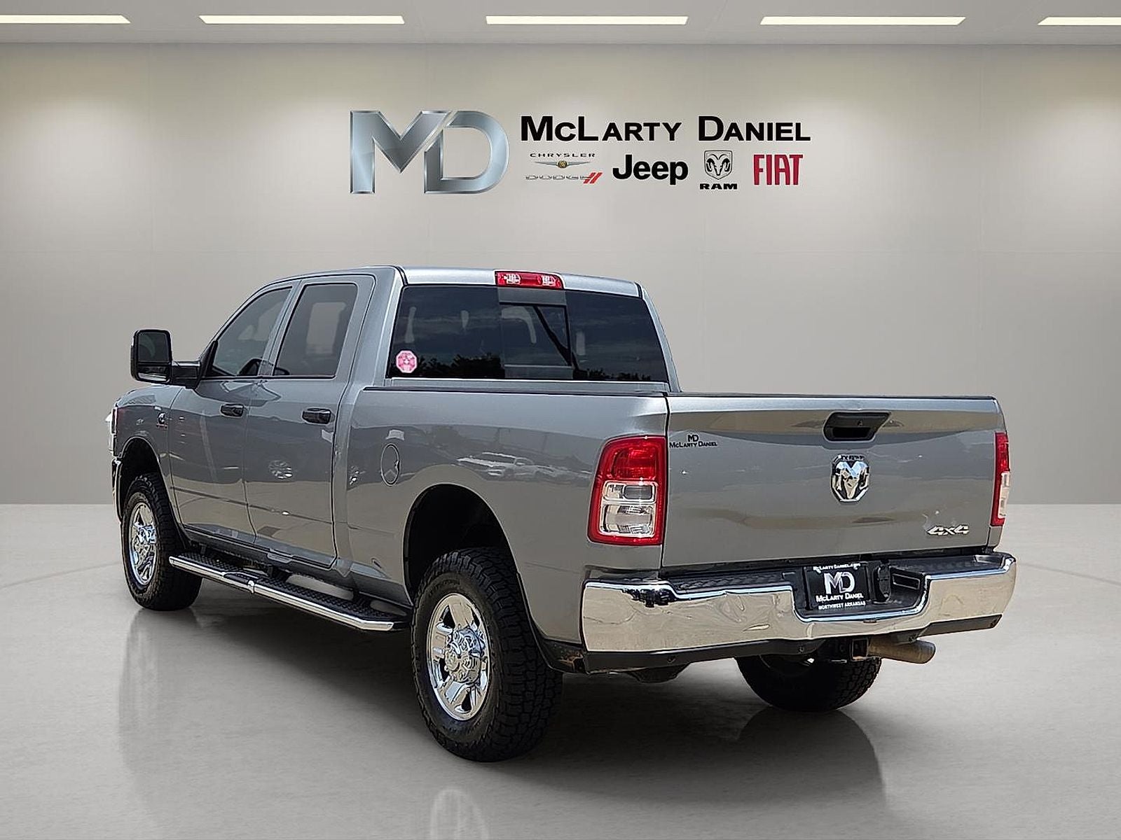 2024 RAM 3500 Tradesman Crew Cab 4x4 6'4' Box