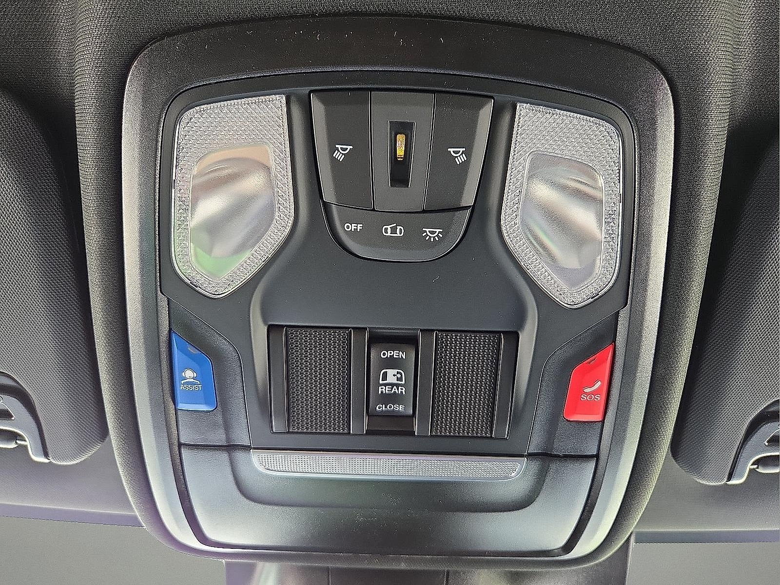 2025 RAM Ram 2500 RAM 2500 TRADESMAN CREW CAB 4X4 6'4' BOX