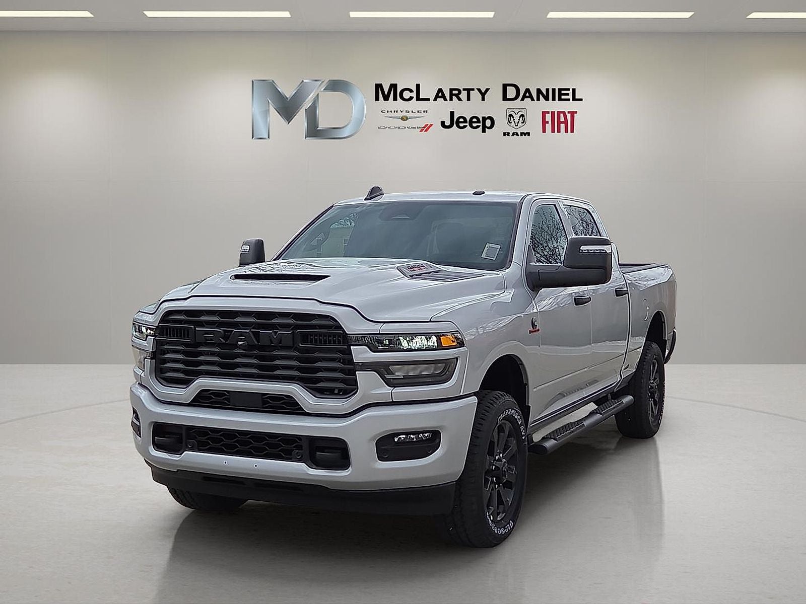 2026 RAM Ram 2500 RAM 2500 BLACK EXPRESS CREW CAB 4X4 6'4' BOX