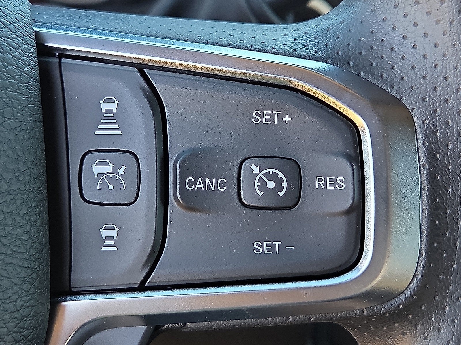 2026 RAM Ram 2500 RAM 2500 WARLOCK CREW CAB 4X4 6'4' BOX